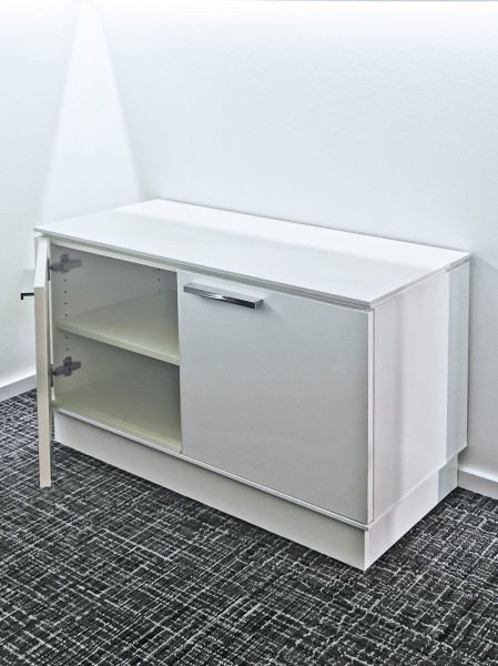 LC-drawer cabinet LC 9/1 s with 2 doors, 1 shelf and base
